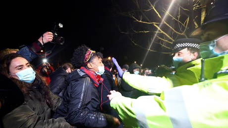 Met Police handling of vigil for murdered Londonder Sarah Everard was &lsquo;appropriate,&rsquo; review finds