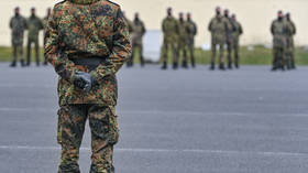 Niemiecki żołnierz, krewni aresztowani za „gromadzenie” broni i amunicji oraz wygłaszanie „ekstremistycznych oświadczeń”