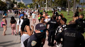 Miami Mayhem: 100+ arrested after rowdy spring-break crowds flood beaches, prompting worries over Covid-19 spread (VIDEOS)