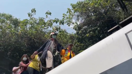 Taiwan train derailment: Death toll climbs to 48 as rescuers evacuate all trapped passengers & over a hundred reported injured