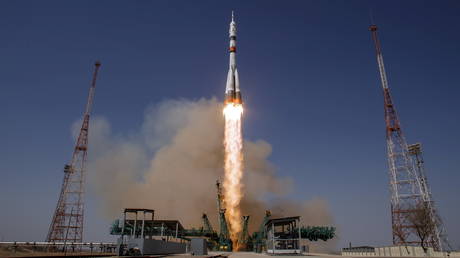 The Soyuz MS-18 spacecraft carrying the crew formed of Mark Vande Hei of NASA and cosmonauts Oleg Novitskiy and Pyotr Dubrov of Roscosmos blasts off to the International Space Station (ISS) from the launchpad at the Baikonur Cosmodrome, Kazakhstan April 9, 2021.