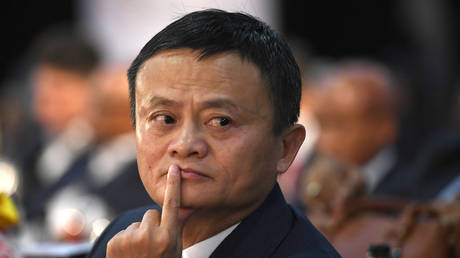 FILE PHOTO. Co-founder of China's Alibaba Jack Ma gestures as he attends an international investment conference in Johannesburg on October 26, 2018. © AFP / STRINGER