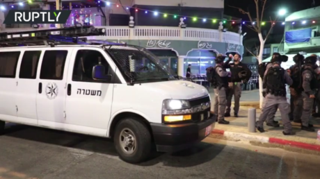 Riot & clashes with police break out in Jaffa, Israel after angry locals attacked rabbi on city street (VIDEOS)
