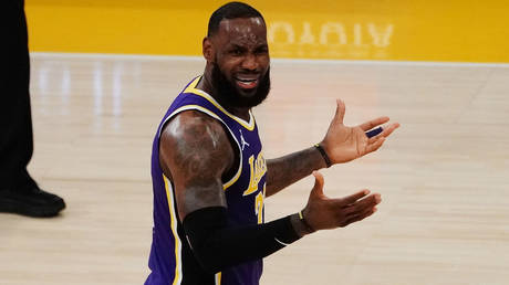 Los Angeles Lakers forward LeBron James