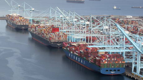 Dysfunctional US economy propped up by countries supplying it with goods it can&rsquo;t produce itself &ndash; Peter Schiff