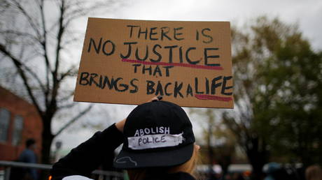 © Reuters / Brian Snyder