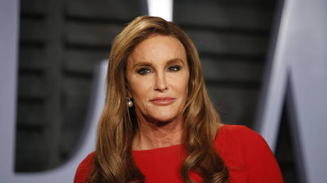 FILE PHOTO: Caitlyn Jenner arrives at a party in Beverly Hills, California, April 3, 2018 © Reuters / Danny Moloshok