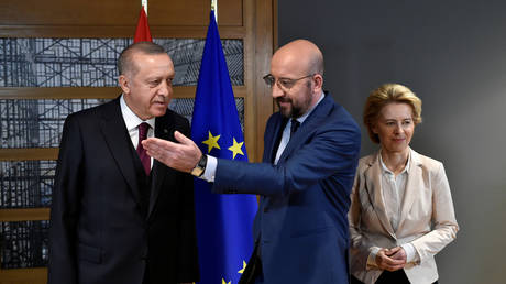 EU Council President Charles Michel (C), European Commission President Ursula von der Leyen (R) and Turkish President Tayyip Erdogan (L), Brussels, Belgium, March 9, 2020