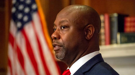 FILE PHOTO: Tim Scott pictured on Capitol Hill in Washington, DC, September 30, 2020 © Reuters / Bonnie Cash
