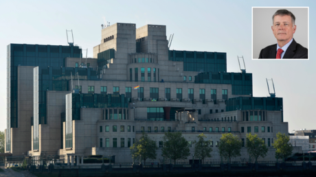MI6 head reveals that Russophrenia-stricken UK defense chiefs think Russia is both a &lsquo;declining power&rsquo; AND their number one rival