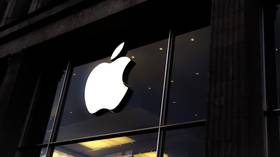 Russian anti-monopoly agency hits Apple with $12m fine for ‘anti-competitive’ policy as Silicon Valley firm insists it will appeal