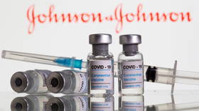 Le CDC accuse « l'anxiété de Covid » pour les effets indésirables, 164 fois plus de personnes s'évanouissent après avoir reçu le vaccin J&J par rapport au vaccin contre la grippe