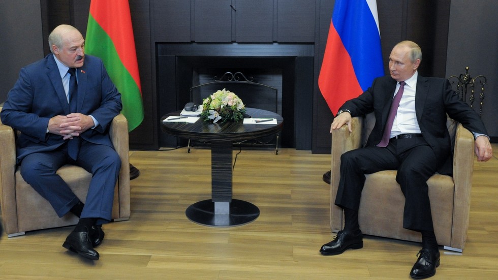 Putin says reaction to grounding of Ryanair flight is just ‘surge of emotions’ in talks with Belarus’ embattled leader Lukashenko