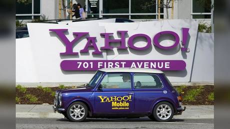 &lsquo;AOL and Yahoo still exist?&rsquo; Private-equity firm Apollo agrees to buy two relics of early internet days for $5 billion
