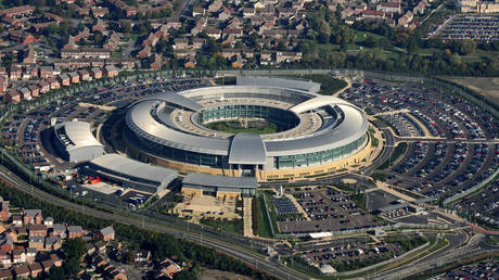 Amidst the houses and the car parks sits GCHQ the Government Communications Headquarters in this aerial photo taken on October 10, 2005. © David Goddard / Getty Images