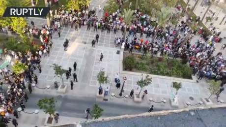 Injuries and arrests reported at massive rally against Spain&rsquo;s right-wing Vox party leader in enclave of Ceuta (VIDEO)