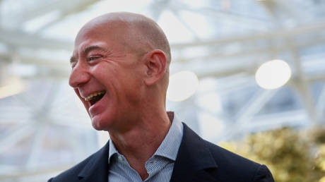 Amazon founder Jeff Bezos is shown at a 2018 media event at the company's headquarters in Seattle. © Reuters / Lindsey Wasson