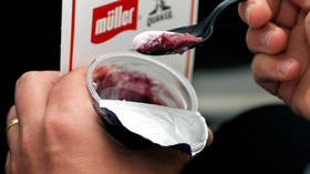 Председатель южнокорейского молочного гиганта ушел в отставку после того, как компания заявила, что ее йогурт эффективен против Covid-19