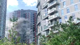 گزارش ها حاکی از آن است که یک برج 19 طبقه با پوشش های قابل اشتعال در لندن آتش گرفت (فیلم)