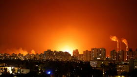 Wysłannik ONZ do Bliskiego Wschodu ostrzega przed `` wojną na pełną skalę '' w Gazie, gdy dyplomaci twierdzą, że Stany Zjednoczone wstrzymują oświadczenie Rady Bezpieczeństwa