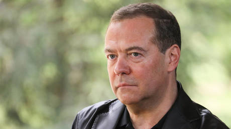 Current relationship between Russia & US is, in some ways, worse than during Cuban Missile Crisis, says former President Medvedev