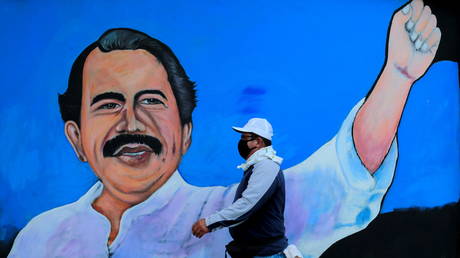 FILE PHOTO: A mural depicting Nicaraguan President Daniel Ortega © REUTERS/Oswaldo Rivas