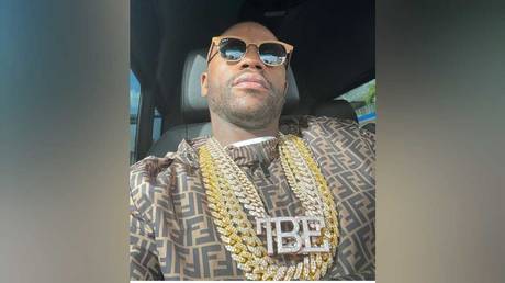 ‘Spoke about robbery, now he gets robbed’: Cruel fans troll Mayweather as ring icon offers $100K reward after Vegas home burgled