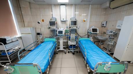 The intensive care unit of the hospital for patients with COVID-19 on the basis of the city clinical Hospital No. 15 named after O. M. Filatov in Moscow.