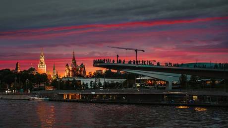 Russia&rsquo;s ability to maneuver outside US dollar gives it &lsquo;incredible freedom&rsquo; &ndash; Max Keiser