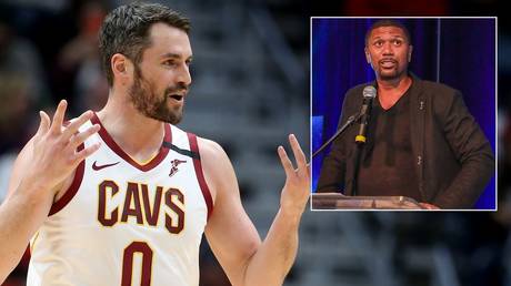 Cleveland Cavaliers star Kevin Love and ESPN analyst Jalen Rose. © USA Today Sports / AFP
