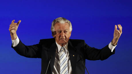 FILE PHOTO: Australia's former prime minister Bob Hawke