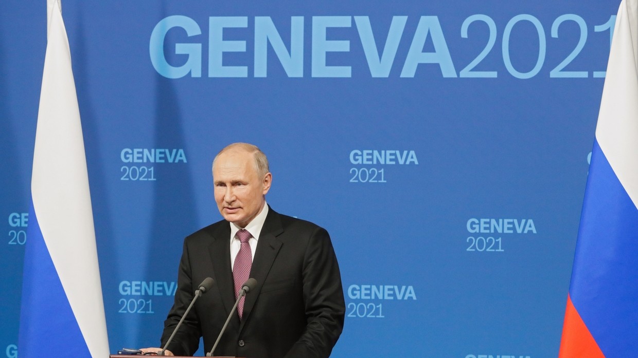 <div class=__reading__mode__extracted__imagecaption>Russian President Vladimir Putin at a press conference following talks with US President Joe Biden in Geneva.  ©&#160;Sputnik /                 Michael Metzel