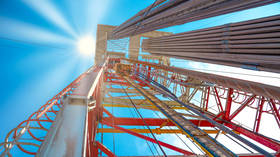 Iran kickstarts production at giant offshore oilfield