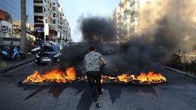 WATCH: Beirut bank STORMED by angry protesters, group claims $180k of 'stolen' cash recovered for people of Lebanon