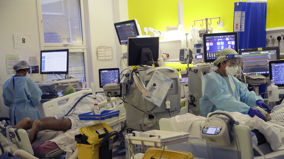Over 100 medics and scientists pen warning letter on UK govt’s ‘premature’ unlocking of England on July 19