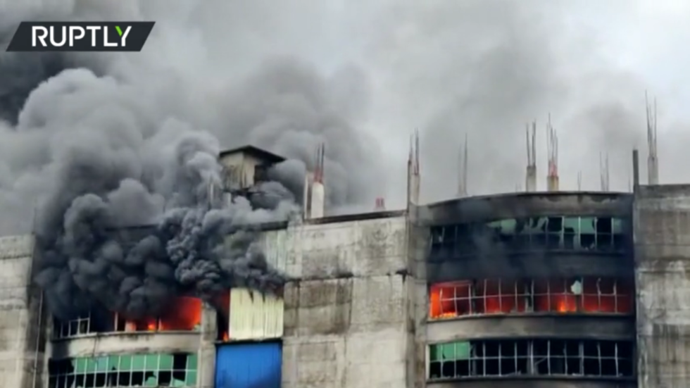 Over 50 killed, dozens injured & many feared trapped in Bangladesh factory fire (VIDEO)