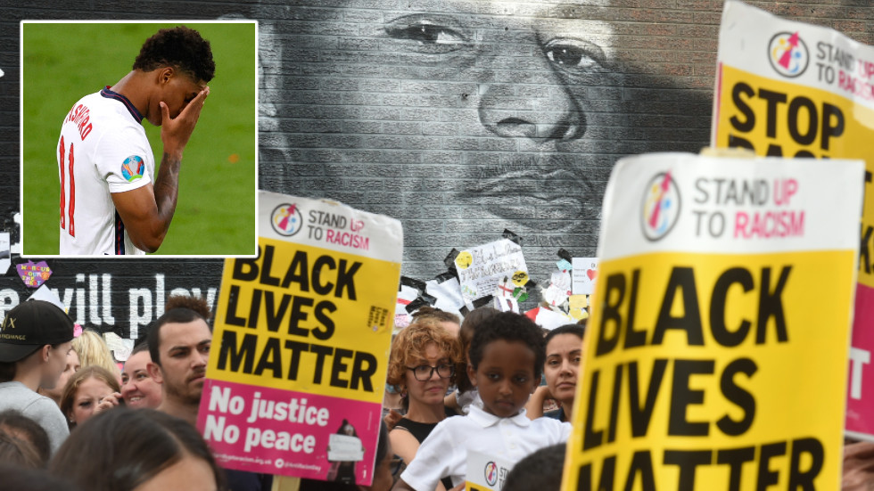 England ace Rashford ‘close to tears’ at Black Lives Matter protest by mural – as cops ‘arrest 50yo football coach who abused him’ — RT Sport News