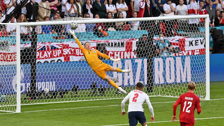 Fans questioned England goalkeeper Pickford as he was beaten for the first time at Euro 2020. © Reuters