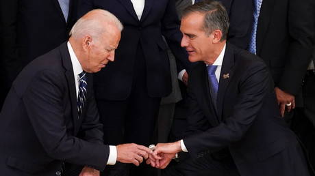 Biden nominates Los Angeles Mayor Eric Garcetti as ambassador to India