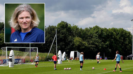 &lsquo;An important symbol of peaceful protest&rsquo;: Team GB women&rsquo;s footballers call taking knee for BLM at Olympics a &lsquo;huge opportunity&rsquo;