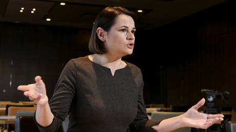 Belarusian opposition leader Svetlana Tikhanovskaya during an interview with the media in Helsinki, Finland on March 1, 2021. © REUTERS / LEHTIKUVA / HEIKKI SAUKKOMAA