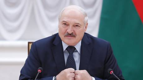 Belarusian President Alexander Lukashenko speaks during a meeting with Commonwealth of Independent States officials in Minsk, Belarus. © Sputnik / Dmitry Astakhov