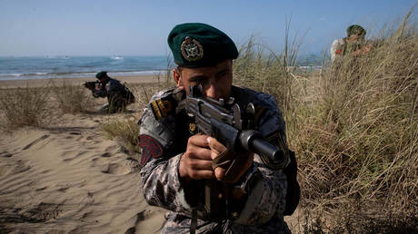 FILE PHOTO: Iranian security forces during drills. © Reuters / WANA