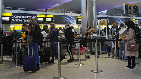 FILE PHOTO. Heathrow Airport in west London, England. © AFP / Niklas HALLE'N