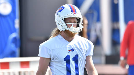 Buffalo Bills wide receiver Cole Beasley spoke about his vaccine stance. © USA Today Sports