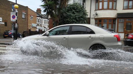 Climate ‘already changing’ in UK, report says, warning more extreme weather is set to batter the island