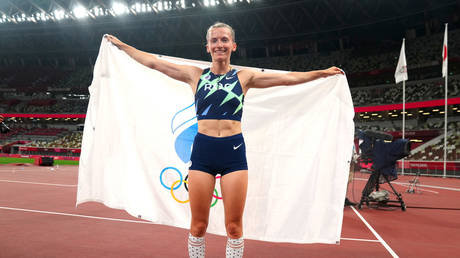 &lsquo;Mixed emotions&rsquo;: Sidorova secures silver for ROC but tearful at missing out on top prize in dramatic Tokyo pole vault final