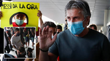 &lsquo;Haven&rsquo;t you seen him?&rsquo; Messi&rsquo;s father Jorge confirms heartbroken icon will sign for PSG today as he arrives for flight (VIDEO)