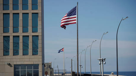 FILE PHOTO. U.S. Embassy in Havana, Cuba. © Reuters / Alexandre Meneghini