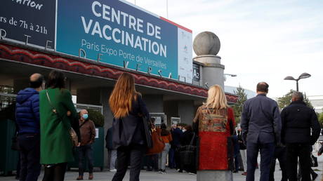 French govt announces autumn booster shot plan for &lsquo;people at risk&rsquo; as Covid cases soar again